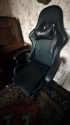 Продам б/у кресло игровое