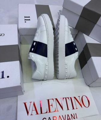 Valentino мужская обувь наличиии