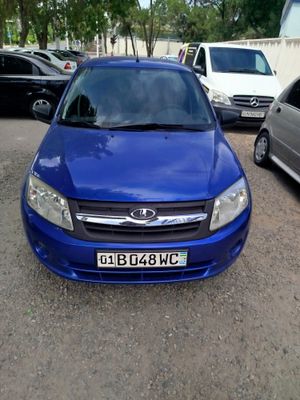 Lada Granta yurishi zor
