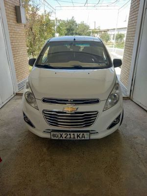 SPARK SOTILADI YILI 2016 yil telfon qilsalariz kelishamiz