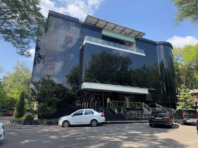 Офисы в центре Ташкента от 550м2 в Аренду. Айбек (вторая линия)