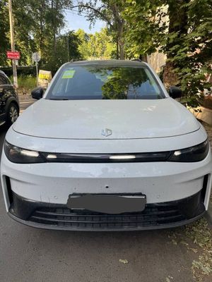 Натариус BMW i5 40L M paket 2025