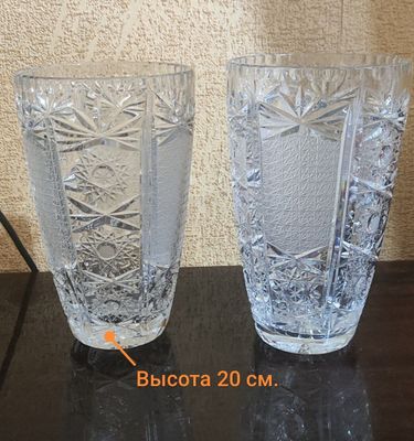 Чешские хрустальные вазы, идеальное состояние.