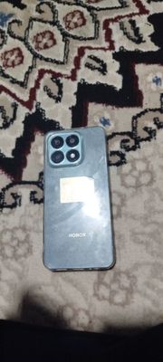 honor. x8a holati yaxshi karobkasi bor  narxi 1500