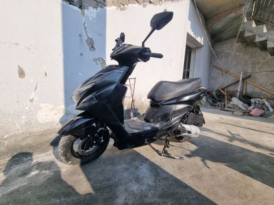 Sukuter benzin, Moped