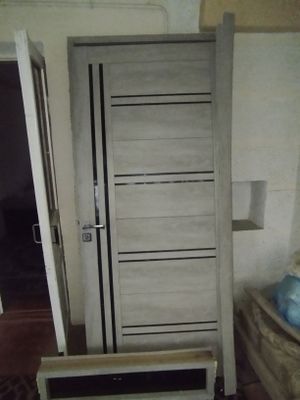 Eshik bu sastayanasi zoʻr oʻrnatishka tayyor