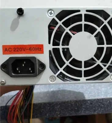 Pitaniya 500W yangi!