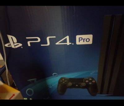 Playstation 4 pro 1 TB