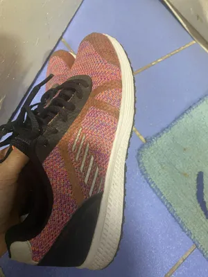 Продается женска обувь