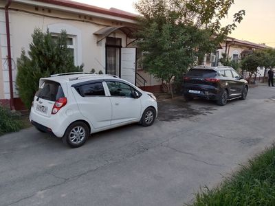 Уй сотилади келесда