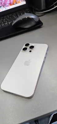 Продам Iphone 15 pro max 256gb natural titanium