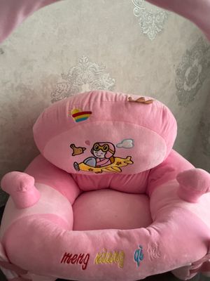 Яхши тоза иштилмаган мягкий диван
