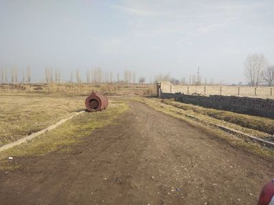 17-соток участка сотилади, 2-хонали времянкаси бор, хужжатлари бор,
