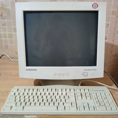 Продам монитор Samsung и клавиатуру