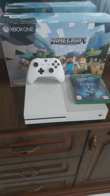 Xbox one s  500 gb