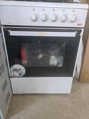 Gaz plita stol tumbasi rakvena eshiklar oyna