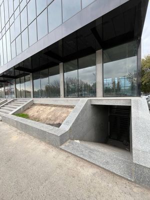 Малая кольцевая ориетир Аэропорт мост - сдается в Аренду 1000м2 Цоколь