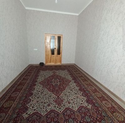 Юнусабот районида жойлашган 1 - хонали квартира срочно ижарага берилад