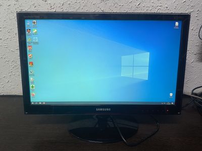 Samsung SyncMaster P2350 23" FHD 60Hz 23" FHD TN 60Hz