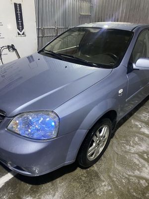 Lacetti 2013 1,6 avtamat stochna sotiladi