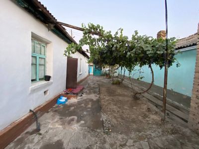 Уй сотилади!!! 5-сотих 6-хона.35000$
