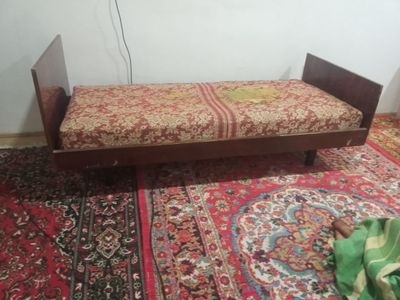 Кровать односпальная,времен СССР