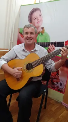 Обучаю Игре на Гитаре Детей Классика И Всесторонне По Собственной