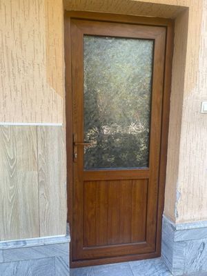 Имзо акфа пласт эшиклар срочно сотилади
