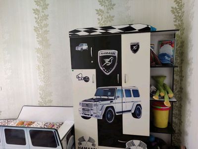 bolalar karavoti va shkafi