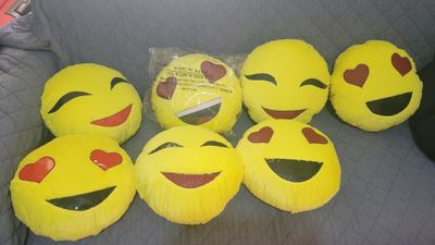 Подушки декоративные смайлики.