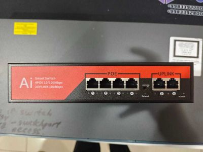 PoE 4+2 Switch .