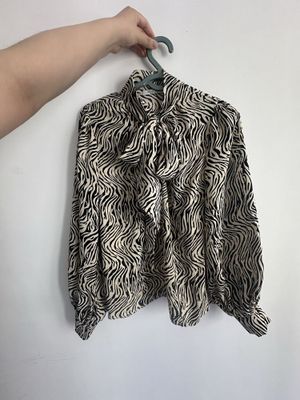 2 та кофточка сотилади