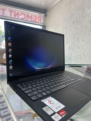 Lenovo noutbook athlon silver 7120u with Radeon graphics 2.40ghz