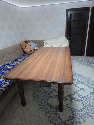 Продам стол для зала