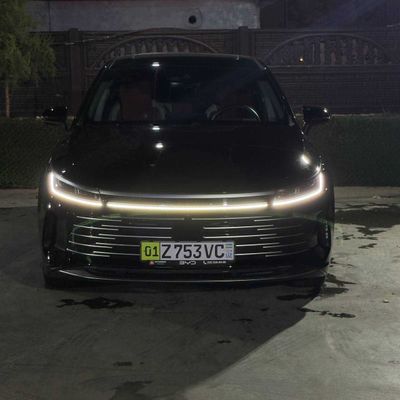 BYD Chazor 120 km Flagship (PHEV) - 23.000$ (договорная)
