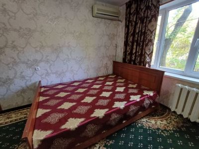 Сдается в аренду 1-комнатрая квартира возле метро Новза