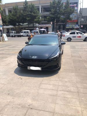 hyundia ELANTRA Sotiladi Toza!
