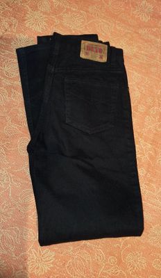 Продам женские джинсы