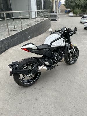 Мотоцикл Cfmoto CLX700 Sport