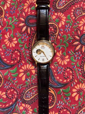 ORIENT soat sotiladi