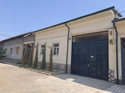 Toshmi Tutzor 5 sotx 2 ta hovli 2 yarim sotxdan bolingan