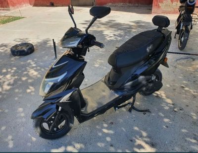 Продам скутер на восстановление.