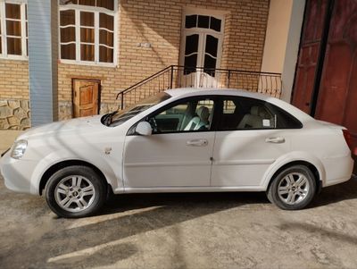 Lacetti 1.8 1 pozitsiya Gaz-benzin 2012 yil