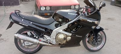 мотоцикл Kawasaki zzr 600