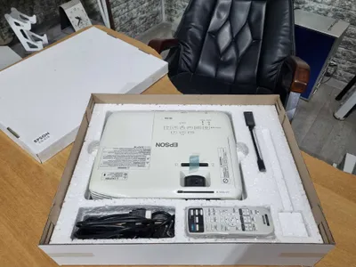 Проектор Epson EB-S18