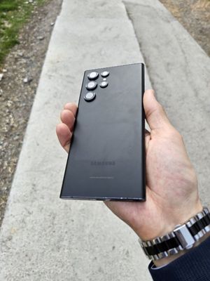 Samsung S22 ULTRA. 256 tali