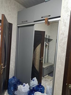 Продается прихожая раздвижной шкаф