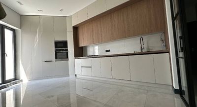 Darkhan Avenue Продается 4 комнатная квартира ремонт Парк Тельмана