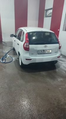 Продам калину 2 2015 года