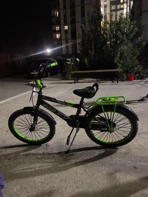 Продается велосипед для мальчика .